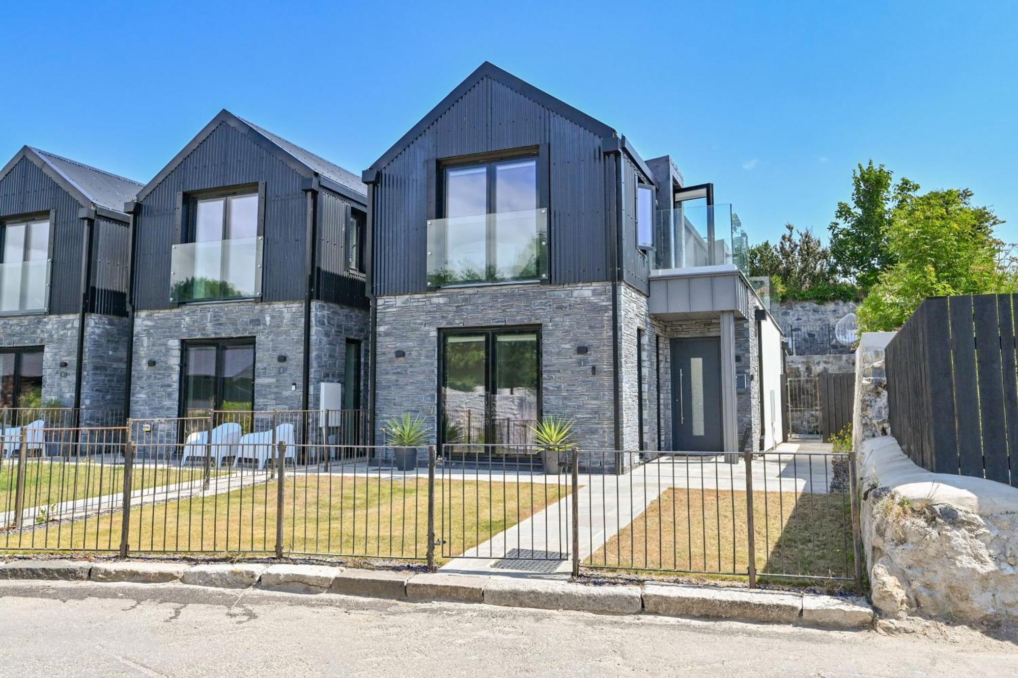 1 The Nest - Luxury Modern House Nr Beach & Bars With Sea Views & Free Parking Villa Charlestown  Exterior photo